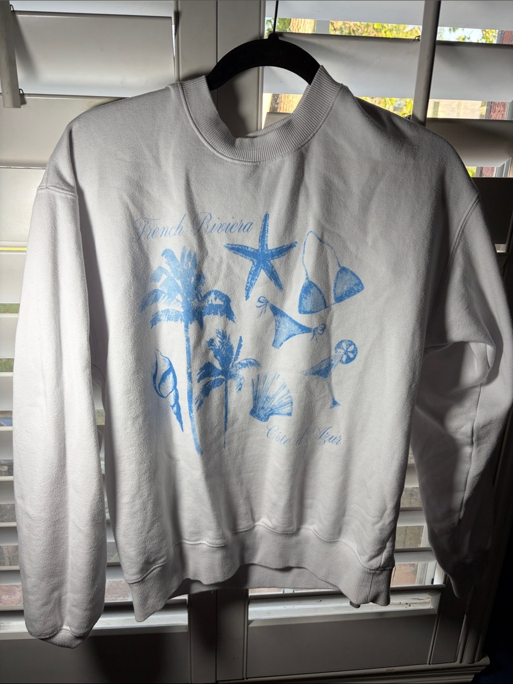 Altar'd State White Sweatshirt with Light Blue Beach Graphic